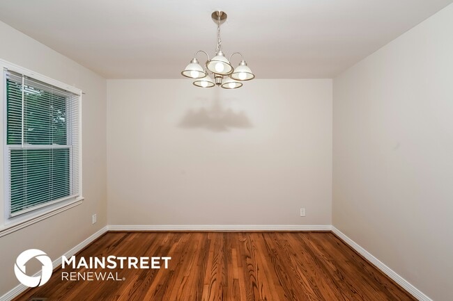 Building Photo - 2401 4th St NE