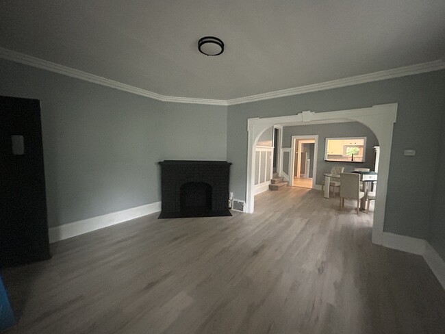 Foto del edificio - 3156 E Derbyshire Rd