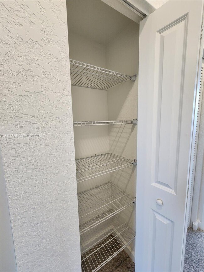 Foto del edificio - 263 NW 11th Ct