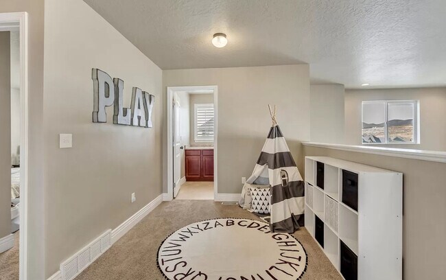 Building Photo - 9178 Mount Airey Dr