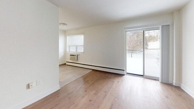 Building Photo - Gordon Avenue