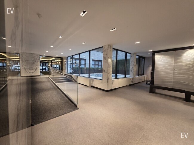 Foto del edificio - 145 E 16th St