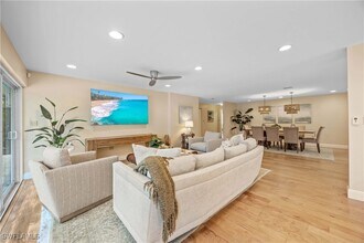 Building Photo - 675 Harbour Dr