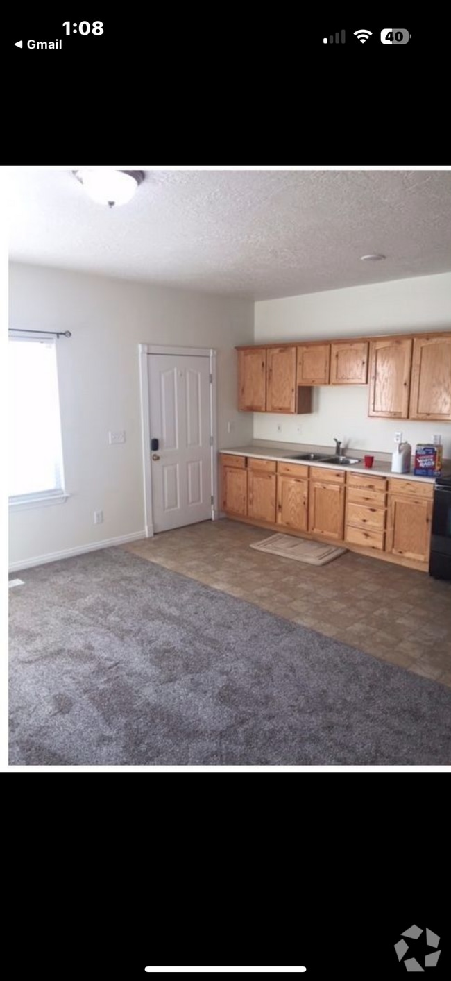 Building Photo - 1452 W Meadow Ln