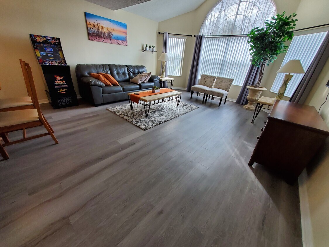 Foto principal - 2747 N Poinciana Blvd