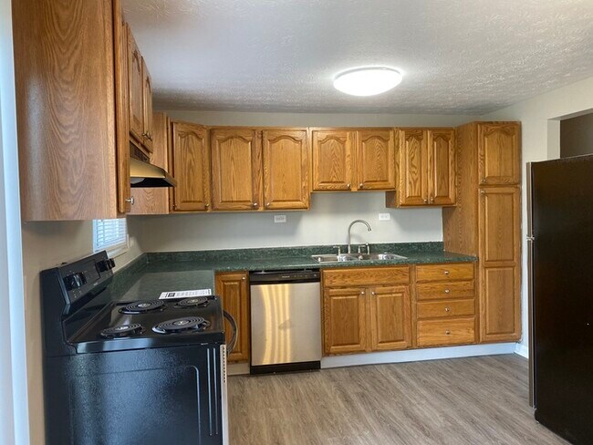 Foto del edificio - Updated Quad Level Home.
