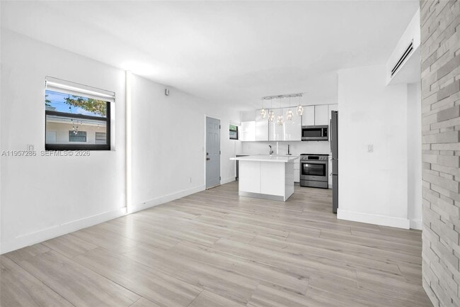 Building Photo - 3265 Virginia St