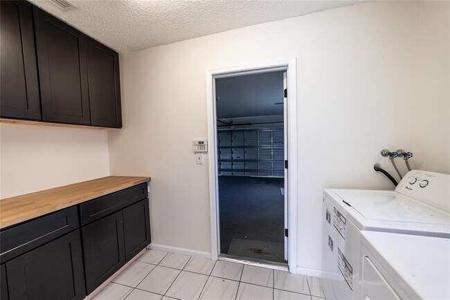 Foto del edificio - 1260 NW 101st Ave