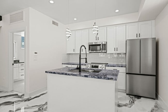 Building Photo - 15209 Cohasset St