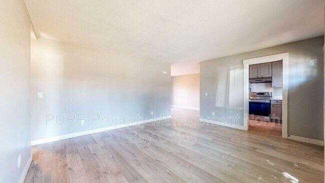 Building Photo - 1601 Yulupa Ave