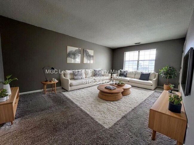 Building Photo - Comfortable 2-Bedroom Living in the Heart of Blue Springs