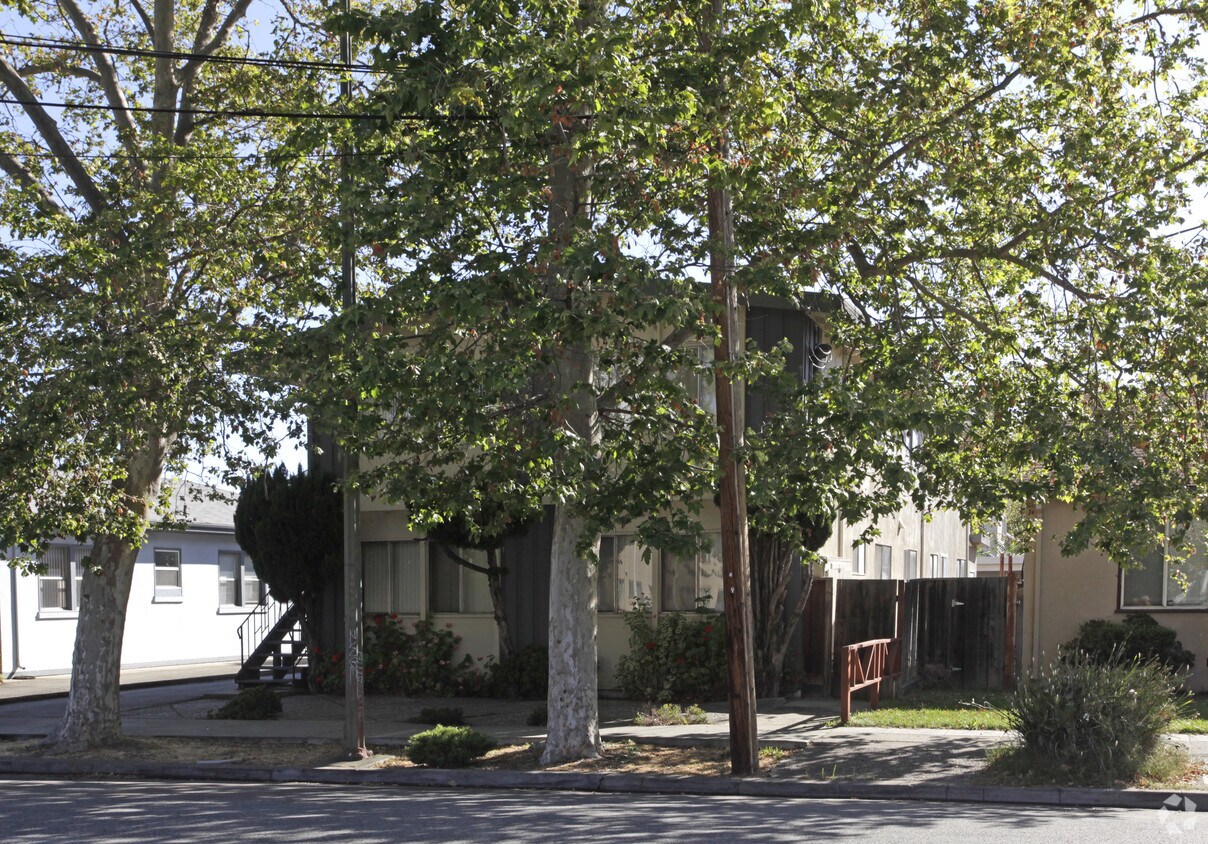 Foto del edificio - 640 N 3rd St