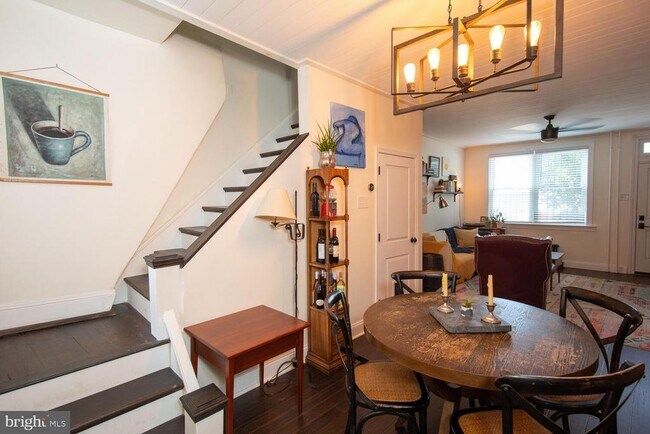 Foto del edificio - 172 W Laurel St