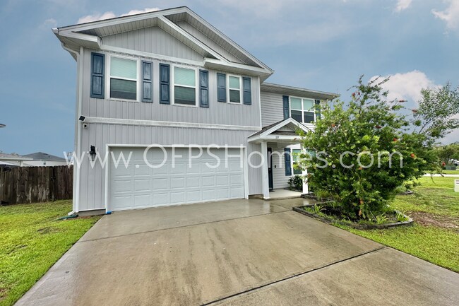 Building Photo - 5/3 AVAILABLE NOW - Fanning Bayou with Res...
