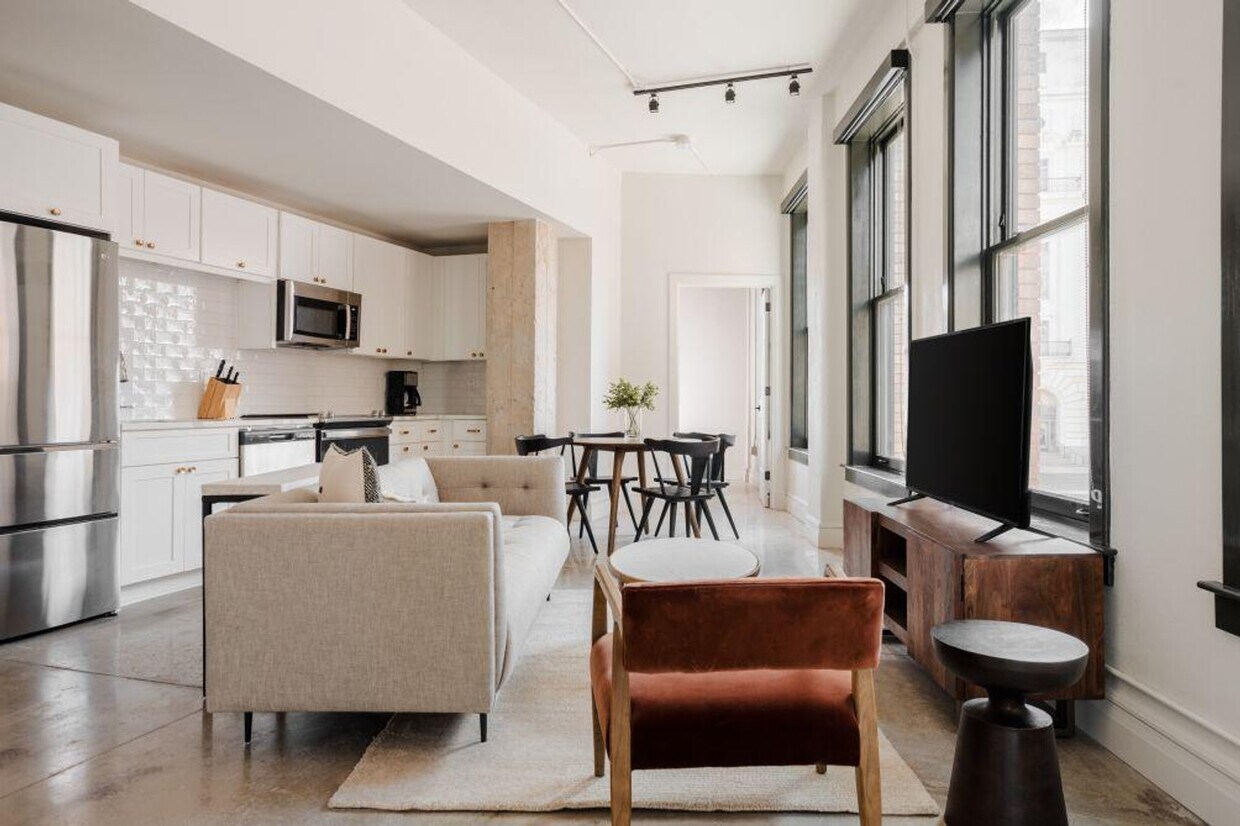 Foto principal - 505 E Travis St