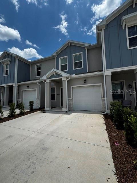 Building Photo - 2500 Skyline Lp