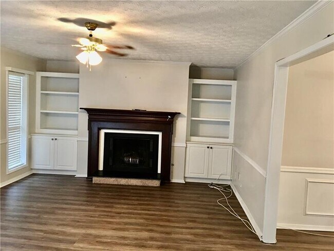 Building Photo - 404 Park Ridge Cir
