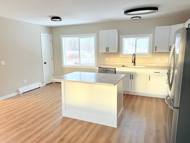 Foto del edificio - 1717 Aliak Dr