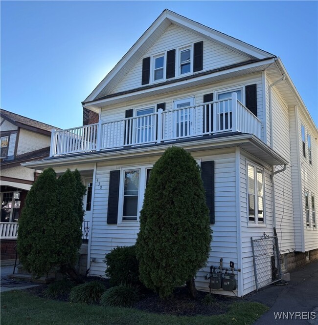 Building Photo - 430 Colvin Ave