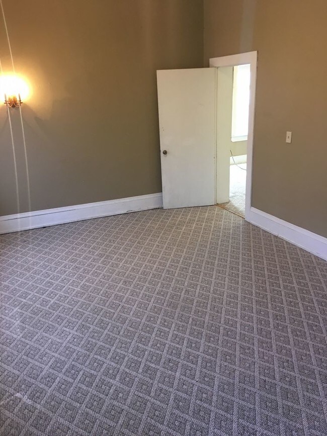 Foto del edificio - 1223 N 28th St