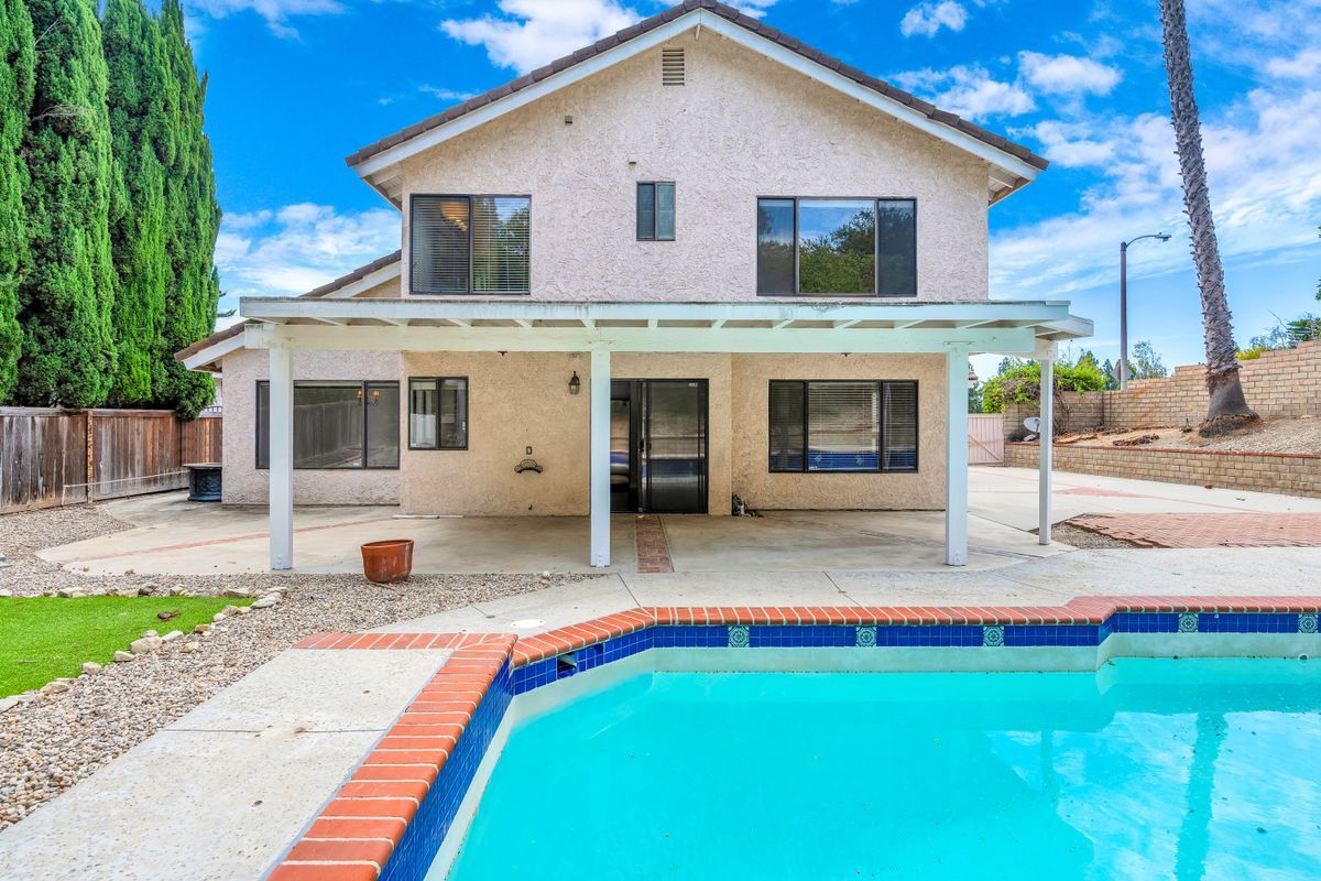Foto del edificio - 2594 Ridgebrook Pl