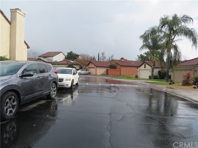 Building Photo - 9743 Woodleaf Dr