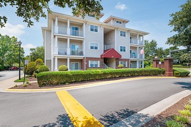 Building Photo - 5300 Warminster Dr