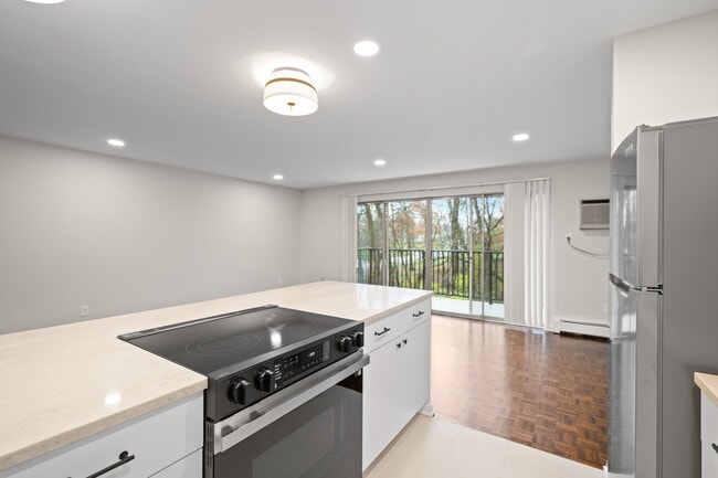 Building Photo - Grandin Park