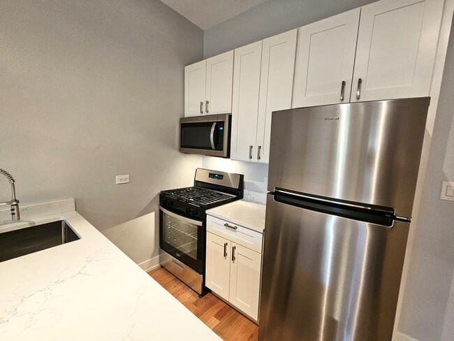 Foto del edificio - 1415 W Erie St