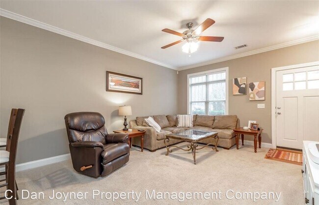 Foto del edificio - 2 br, 2.5 bath House - 307 Arlington Ave