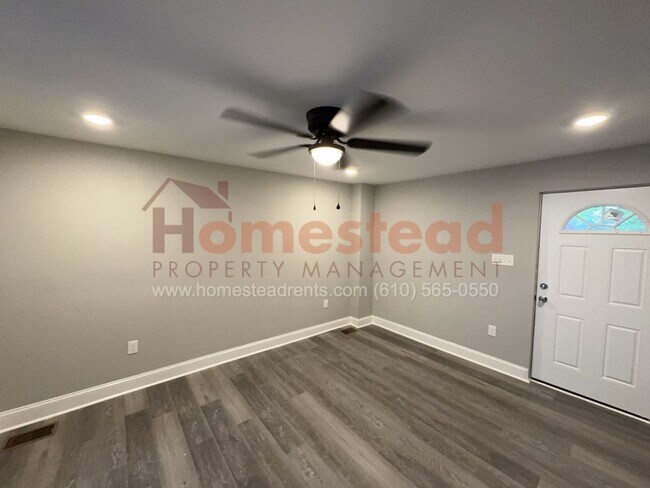 Foto del edificio - FULLY RENOVATED 3 BEDROOM HOME FOR RENT