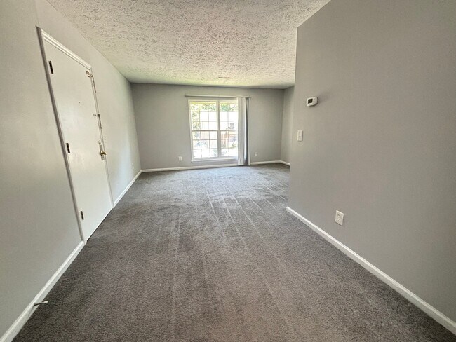 Foto del edificio - 106 Gardenview Dr