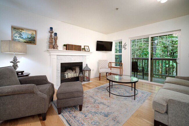 Foto del edificio - 3Bd/2Ba Issaquah Condo