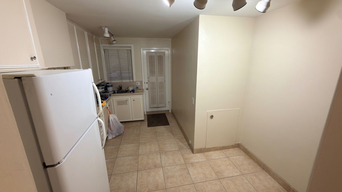 Foto del edificio - 1510 E Broadway