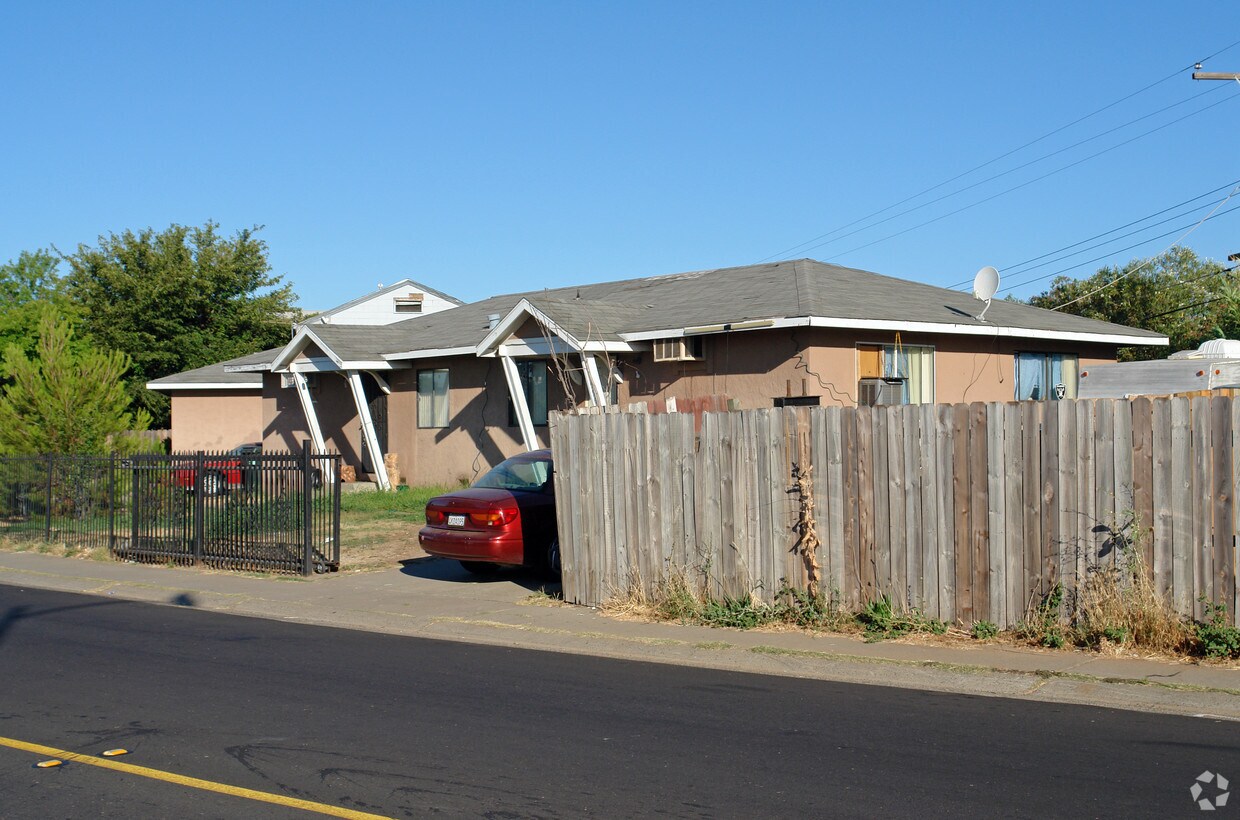 59555967 Gilman Way, North Highlands, CA 95660 Apartments in North Highlands, CA