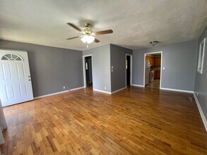 Building Photo - 730 Crabapple Ave