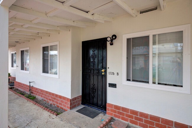 Foto del edificio - 1735 W 150th St