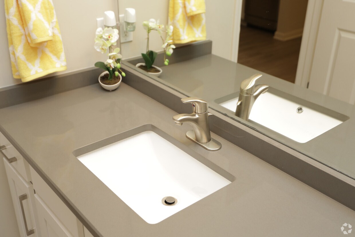 Marq on Ponce 144 Ponce de Leon Ave Atlanta, GA Apartments for Rent