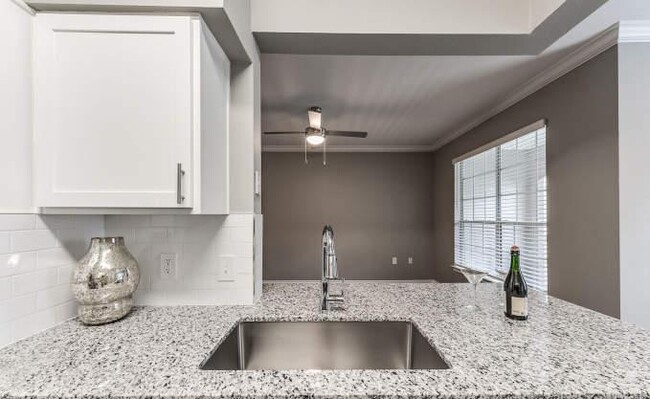 Foto del edificio - 1 bedroom in Humble TX 77339