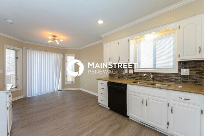 Foto del edificio - 5 Bedroom Pet-Friendly Home in Kansas City...