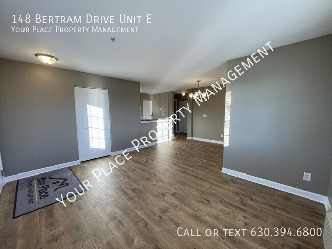 Foto del edificio - 148 Bertram Dr