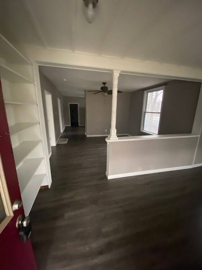 Foto del edificio - 2228 N Concord Ave