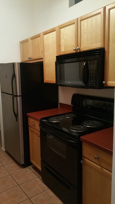 Primary Photo - 7550 N 12th St