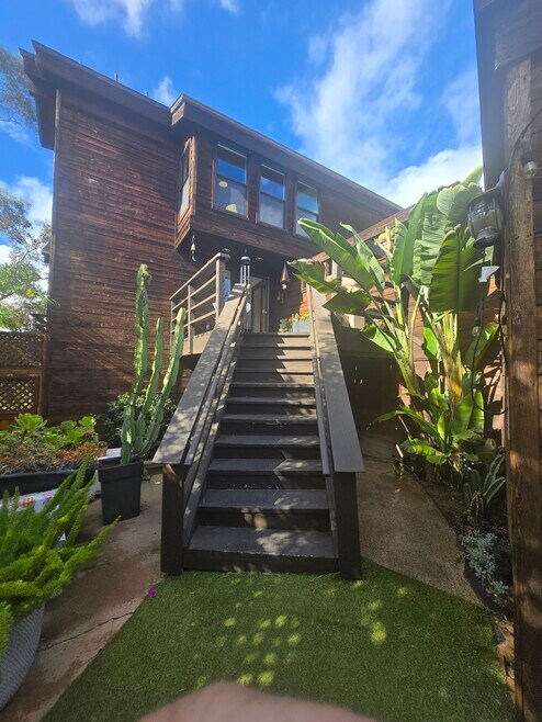 4328 Proctor Pl