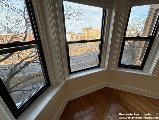 Building Photo - 1165 Commonwealth Ave