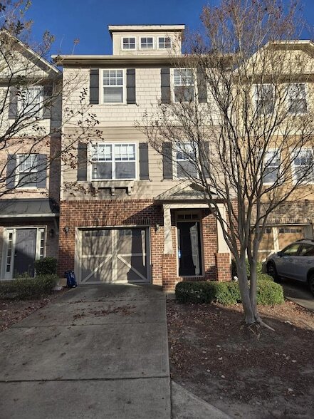 Foto del edificio - 120 Linden Park Ln