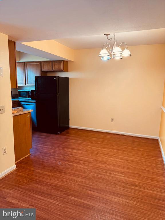 Building Photo - 9320 Caspian Way