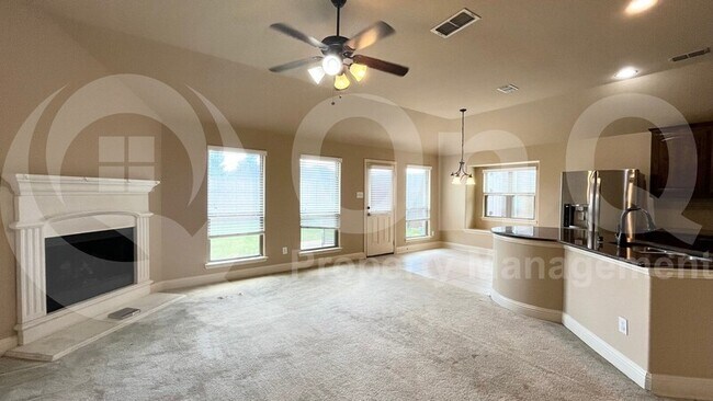 Foto del edificio - 1705 Fair Oaks Ln