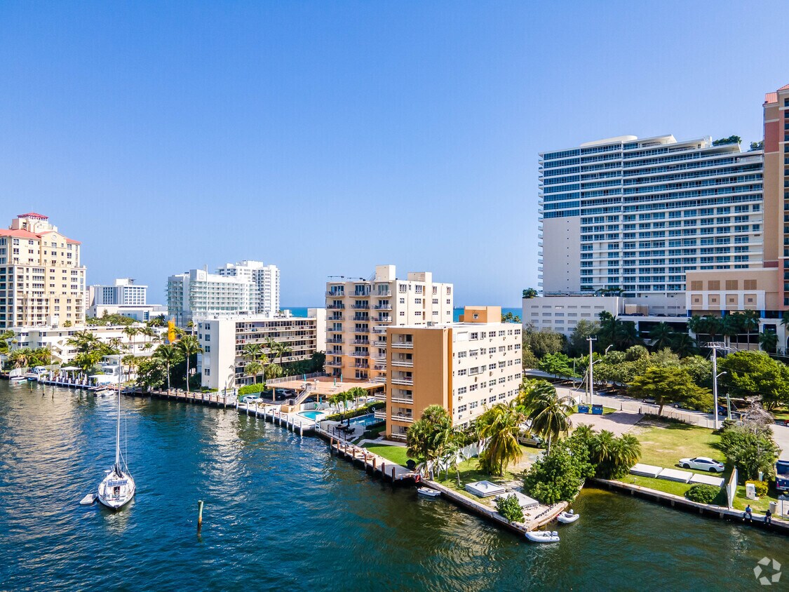 Foto del edificio - Harbor House East