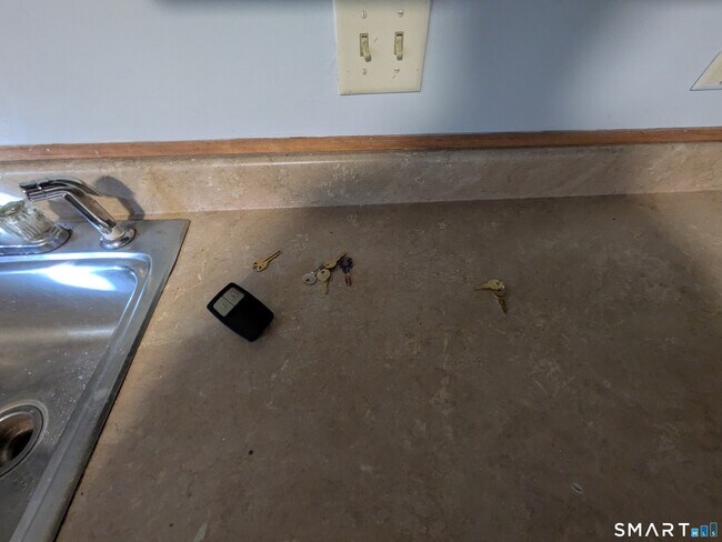 Foto del edificio - 998 Campbell Ave